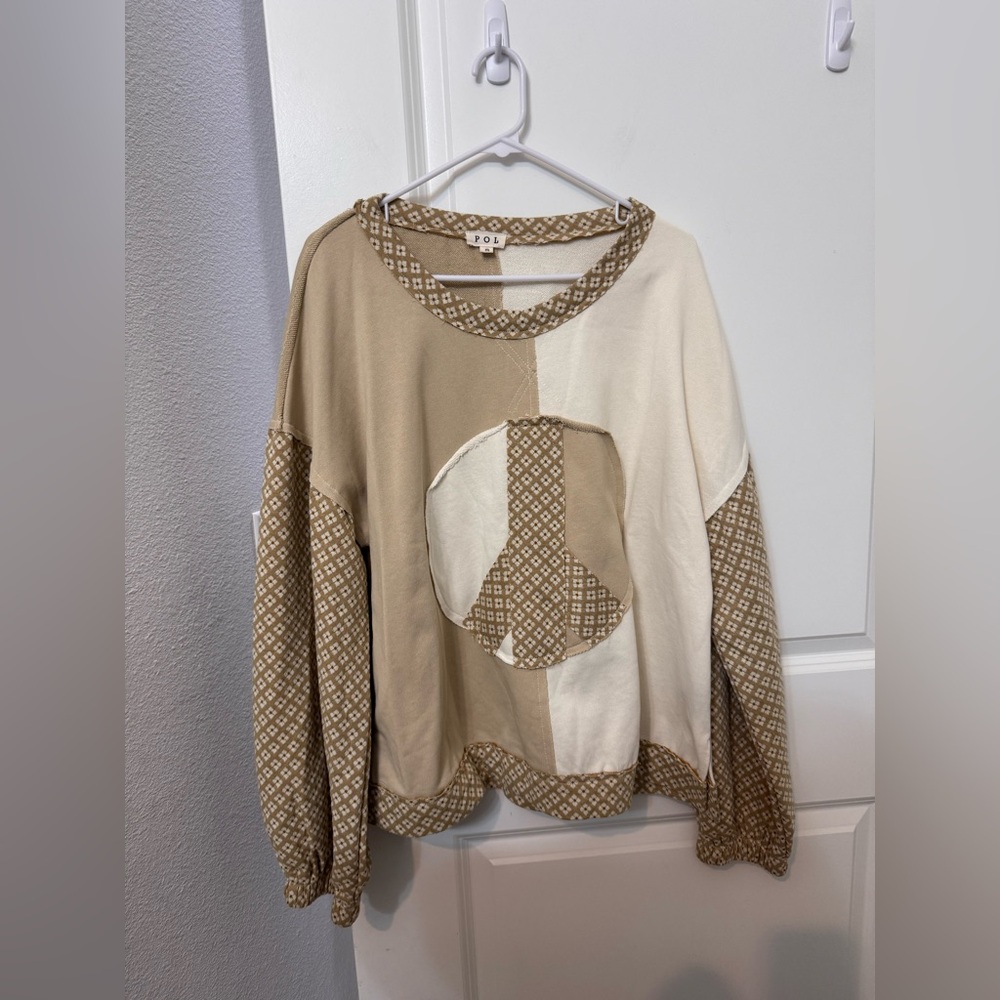POL Women's Cream and Tan Peace Graphic Sweater - Picture 5 of 7